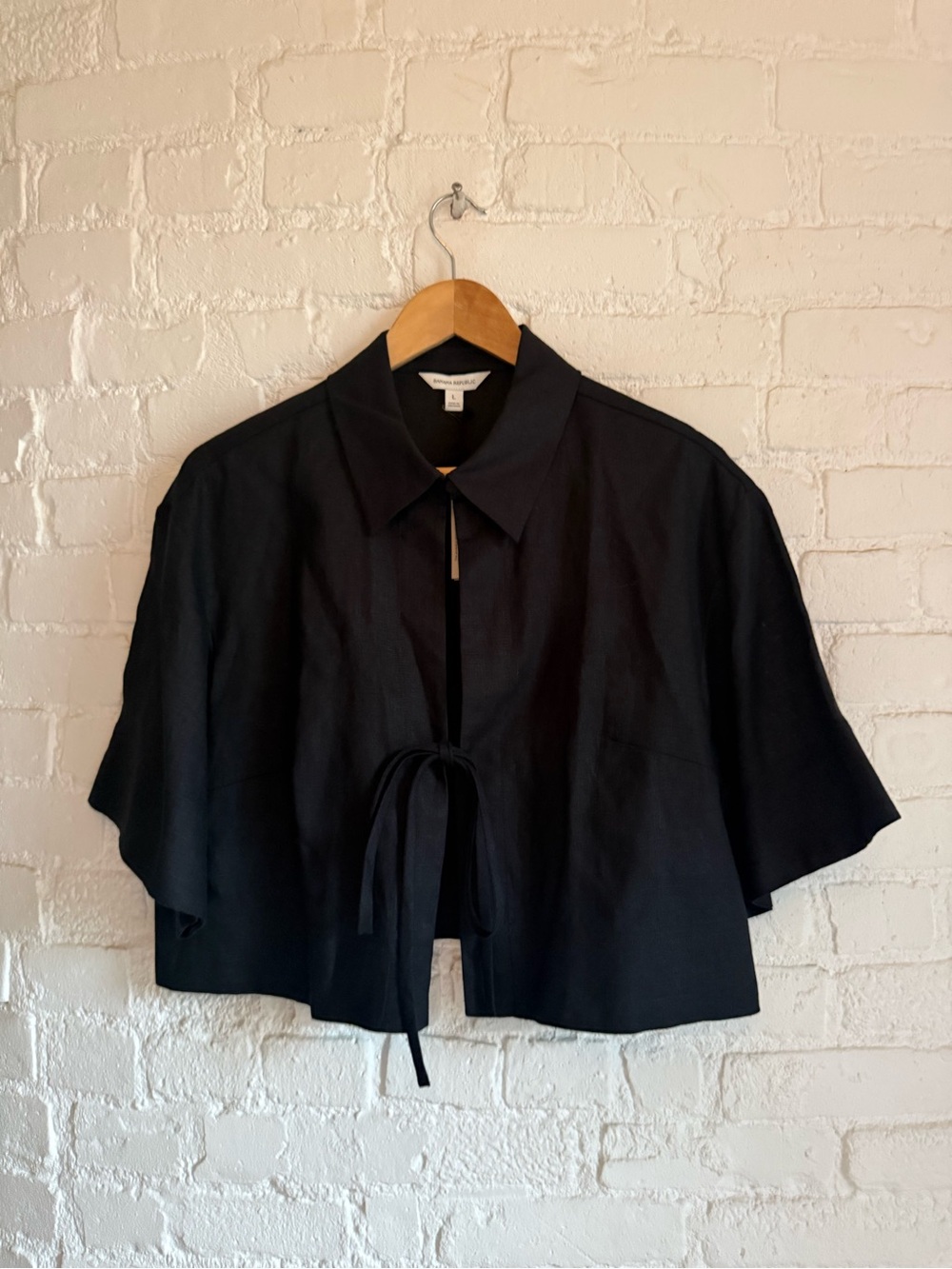NWT Banana Republic Black Linen Tie-Front Shirt